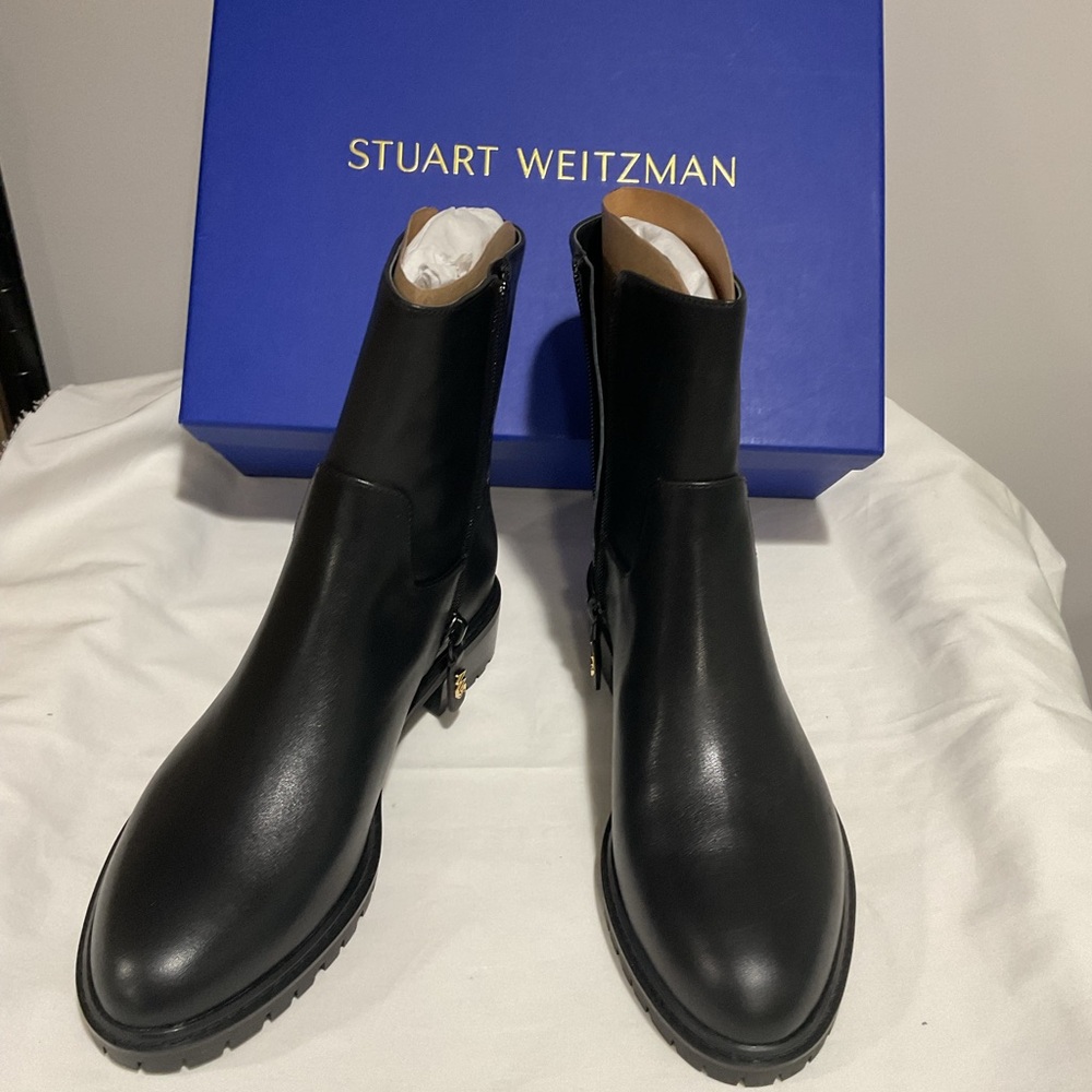 Stuart Weitzman Sleek Black Men's Boots
